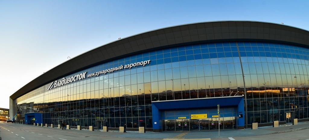 В Международном аэропорту Владивосток провели масштабную дезинфекцию