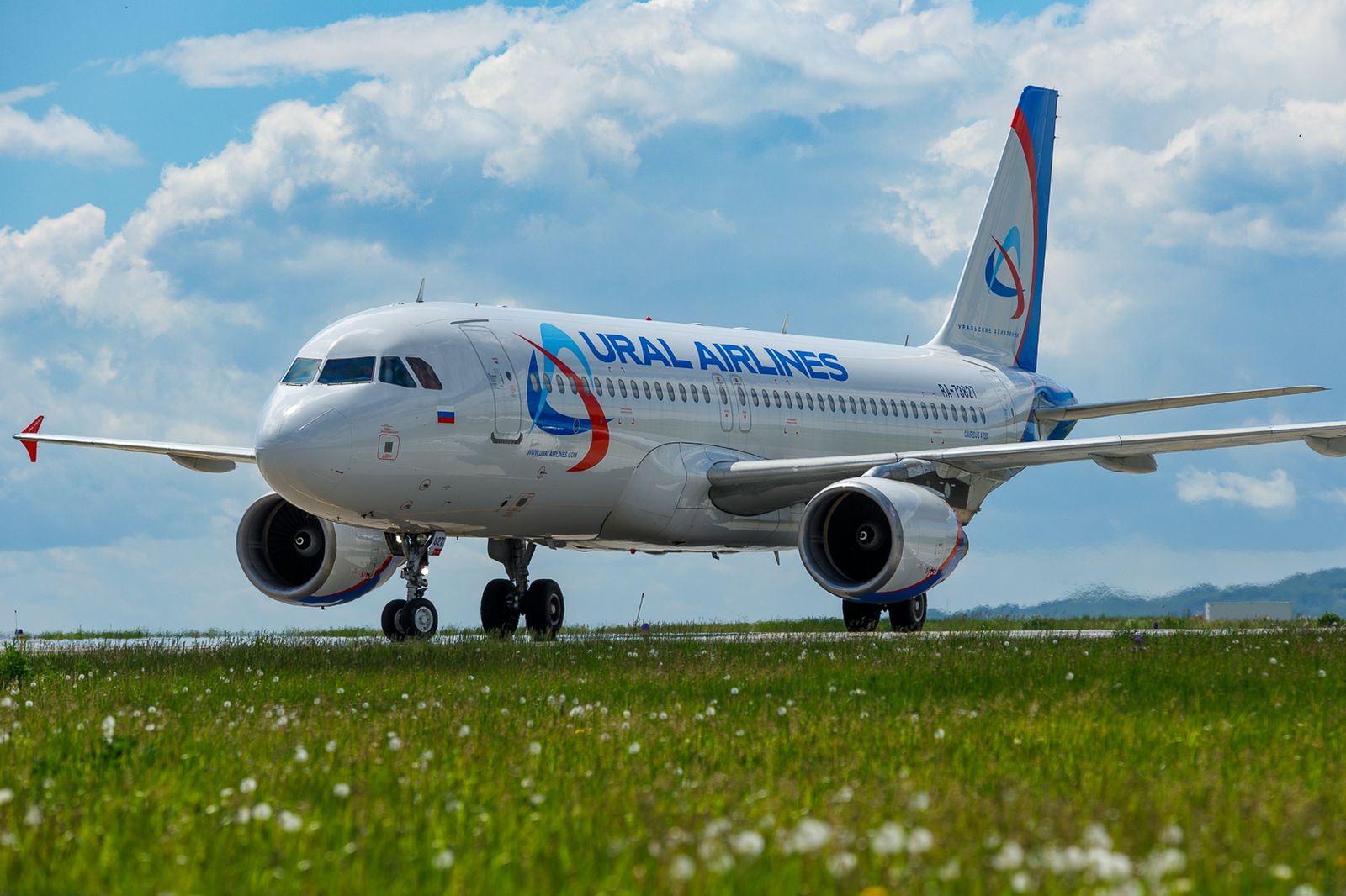 Аэропорт Владивосток совместно с авиакомпанией Уральские авиалинии запускает масштабную программу полетов