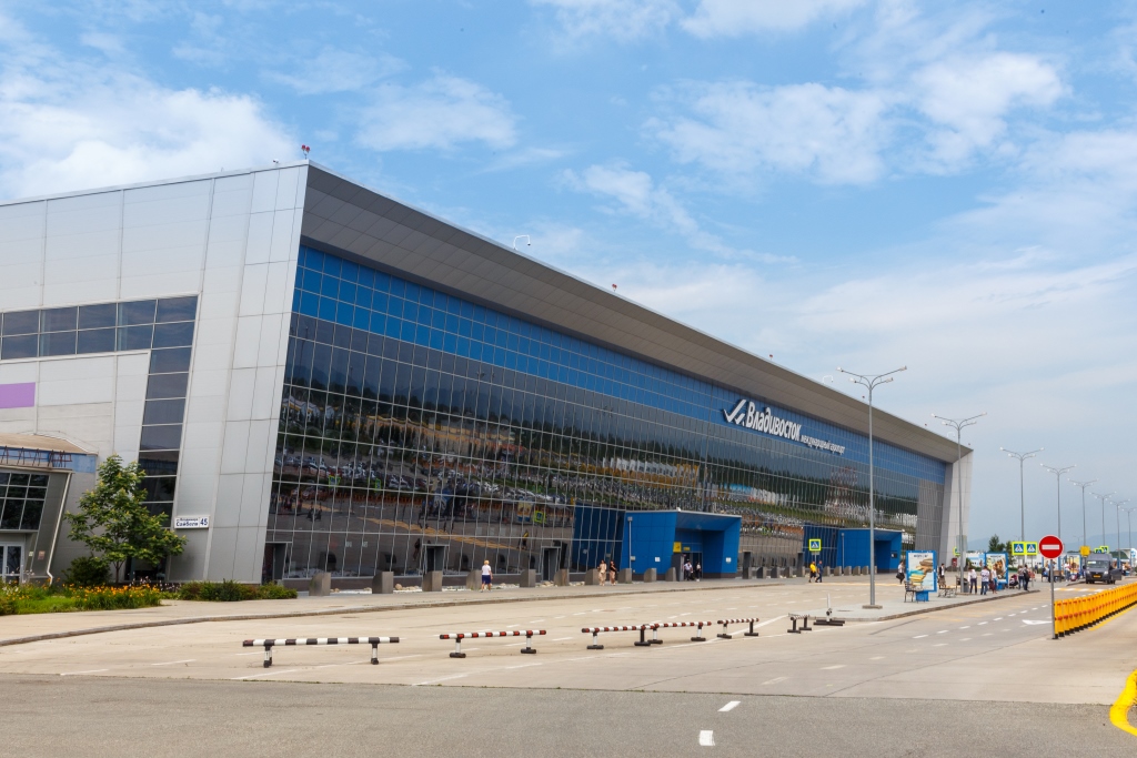 Международный аэропорт Владивосток переходит на ограниченный режим работы