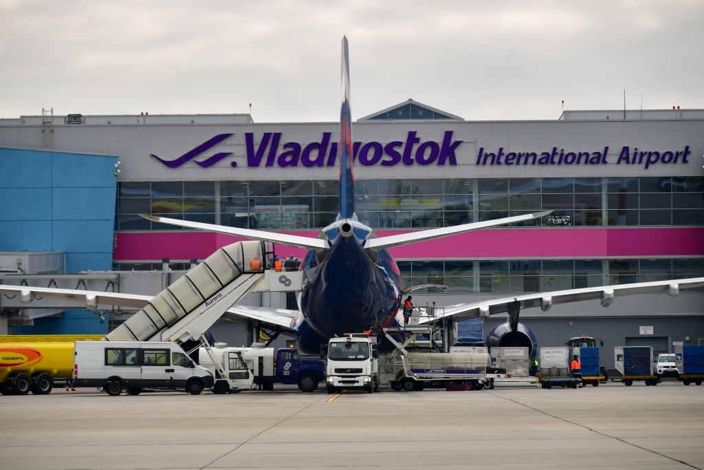 Международный аэропорт Владивосток обслужил более 540 тыс. пассажиров за четыре месяца 2020 года